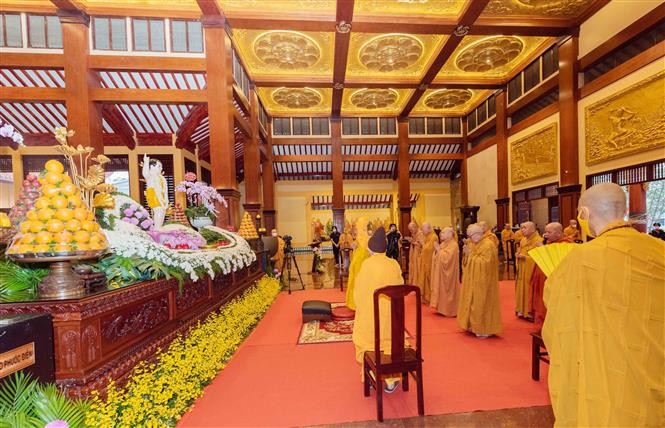 Quang cảnh Đại lễ Phật đản năm 2021 - Phật lịch 2565 được tổ chức tại Việt Nam Quốc tự, Quận 10 (Thành phố Hồ Chí Minh). Ảnh: TTXVN phát Lắng lòng thông điệp Phật đản 2022 ảnh 5