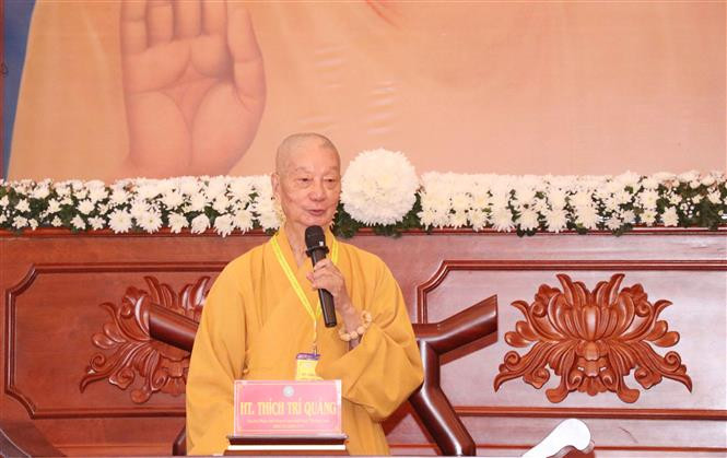 Trưởng lão Hòa thượng Thích Trí Quảng, Quyền Pháp chủ Giáo hội Phật giáo Việt Nam, Trưởng Ban Trị sự Giáo hội Phật giáo Việt Nam Thành phố Hồ Chí Minh chủ trì Hội nghị. Ảnh: Xuân Khu-TTXVN Giáo hội Phật giáo Việt Nam Thành phố Hồ Chí Minh tích cực làm từ thiện và hỗ trợ phòng, chống dịch ảnh 2