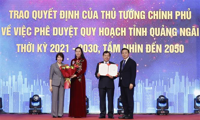 Chủ tịch nước Võ Văn Thưởng dự Lễ Công bố Quy hoạch tỉnh Quảng Ngãi thời kỳ 2021 - 2030, tầm nhìn đến 2050 ảnh 3 Chủ tịch nước Võ Văn Thưởng dự Lễ Công bố Quy hoạch tỉnh Quảng Ngãi thời kỳ 2021 - 2030, tầm nhìn đến 2050 ảnh 3