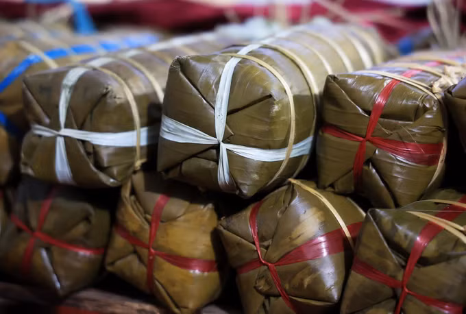 Xóm bánh tét nổi tiếng ở Thành phố Hồ Chí Minh ảnh 6