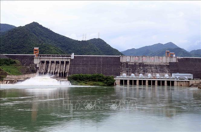 Nhà máy thủy điện Sơn La. Ảnh: Quang Quyết-TTXVN xa-day-090824.jpg