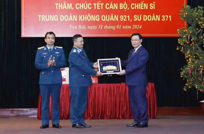 YB3.jpg