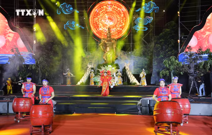 vna_potal_khai_mac_le_hoi_truyen_thong_nu_tuong_le_chan_nam_2024_7275770.jpg