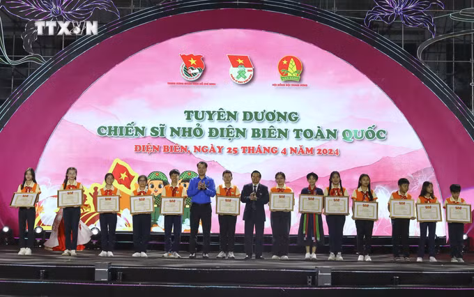 vna_potal_tuyen_duong_“chien_si_nho_dien_bien”_toan_quoc_lan_thu_v_7343104.jpg
