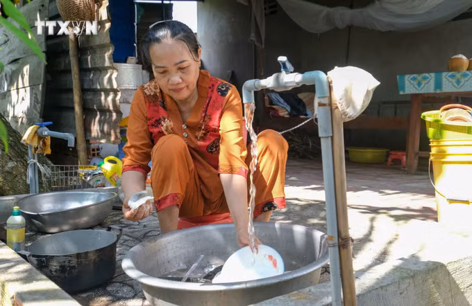 vna_potal_hien_thuc_hoa_uoc_mo_nuoc_sach_cua_nguoi_dan_nong_thon_can_tho_7571846.jpg