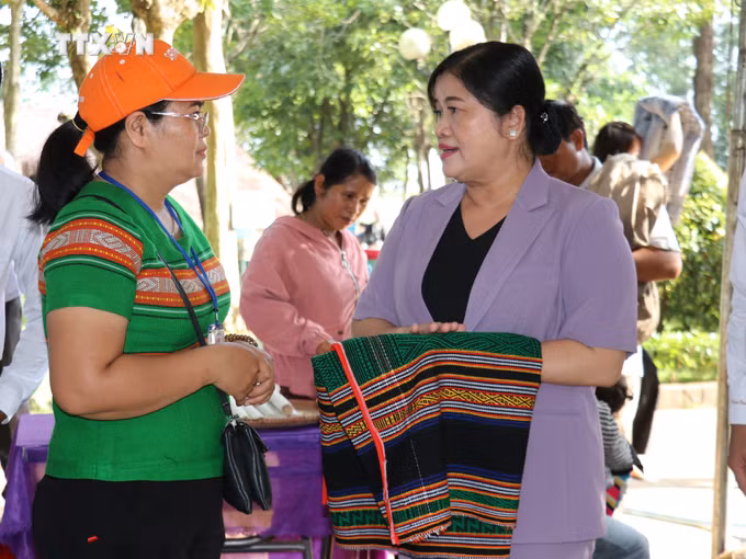 vna_potal_nguoi_giu_gin_phat_huy_ban_sac_van_hoa_truyen_thong_cua_dong_bao_dan_toc_tai_binh_phuoc_7748886.jpg