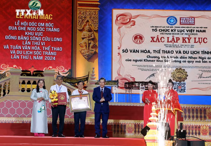 vna_potal_khai_mac_tuan_le_hoi_van_hoa_the_thao_du_lich_khu_vuc_dong_bang_song_cuu_long_tai_soc_trang__7702546.jpg
