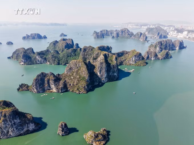 vna_potal_chiem_nguong_ky_quan_thien_nhien_the_gioi_vinh_ha_long__7724884.jpg