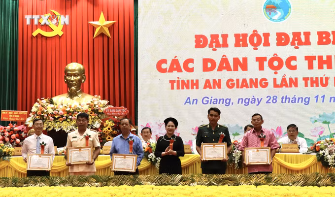 vna_potal_dai_hoi_cac_dan_toc_thieu_so_tinh_an_giang_lan_thu_iv__7727842.jpeg