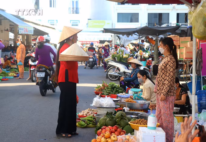 vna_potal_nhung_nguoi_giu_nghe_cham_non_la_o_can_tho_7551243.jpg