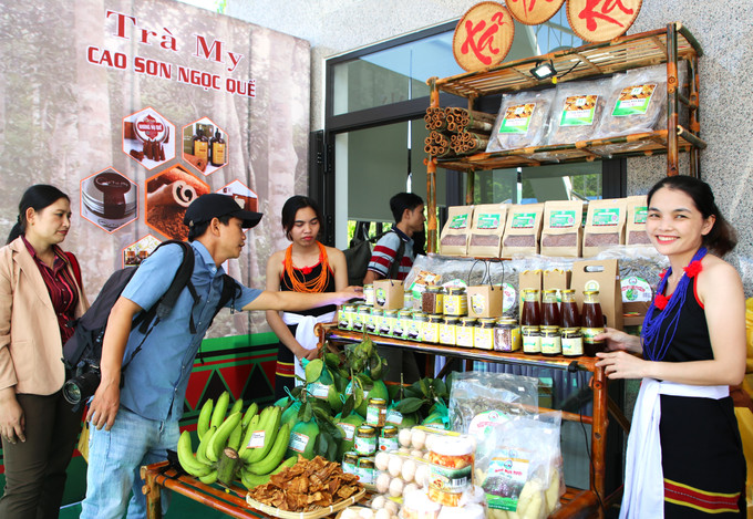 Một số sản phẩm chế biến từ quế Trà My được thị trường ưa chuộng. Ảnh: Khánh Nguyên Ảnh di sản 8.JPG