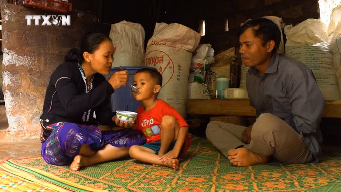 vna_potal_quang_tri_hieu_qua_tu_viec_ho_tro_chat_luong_bua_an_cho_tre_mien_nui_bi_thap_coi_suy_dinh_duong__7439037.jpg
