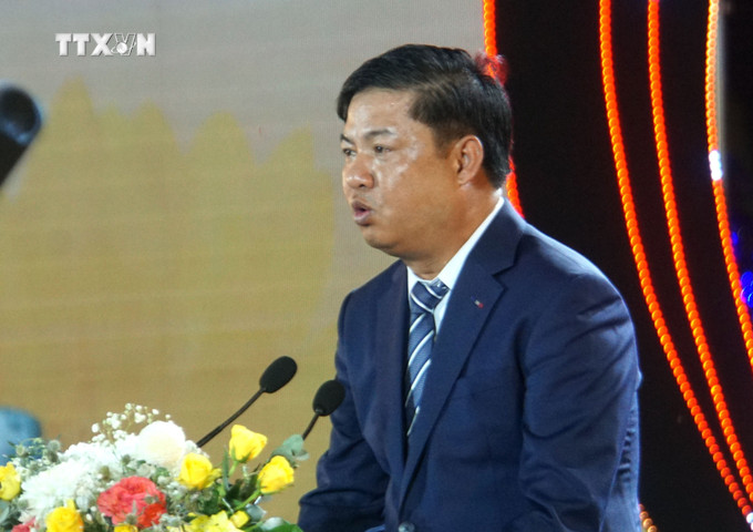 Ông Lương Nguyễn Minh Triết - Bí thư Tỉnh ủy Quảng Nam - phát biểu tại lễ kỷ niệm. Ảnh: Trịnh Bang Nhiệm - TTXVN vna_potal_quang_nam_ky_niem_50_nam_ngay_chien_thang_thuong_duc_7526679.jpg