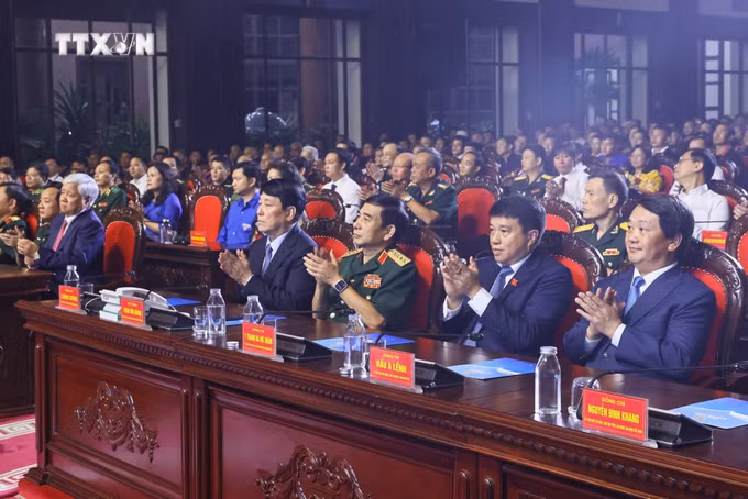 vna_potal_chuong_trinh_nghe_thuat_diem_tua_cua_ban_lang_7433834.jpg