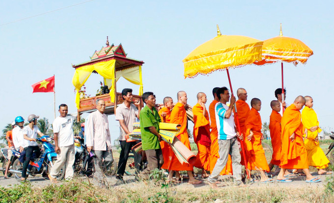 le cung phuoc bien cua dong bao khmer soc trang 1.jpg
