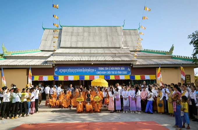 Khu vực trung tâm Lễ hội Phước Biển. Ảnh:baovanhoa.vn bien2.jpg