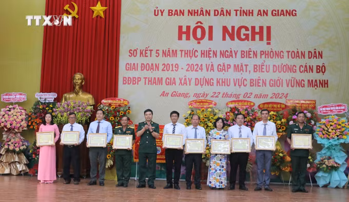 vna_potal__an_giang_so_ket_5_nam_thuc_hien_“ngay_bien_phong_toan_dan”__7237179.jpg