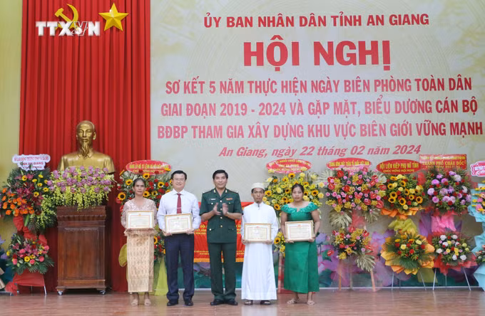 vna_potal__an_giang_so_ket_5_nam_thuc_hien_“ngay_bien_phong_toan_dan”__7237180.jpg