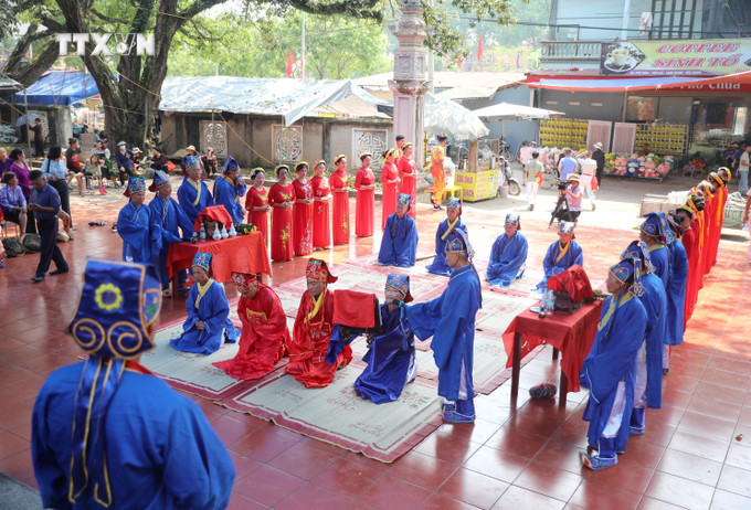 Lễ tế tại chùa Phúc Quang. Ảnh: Danh Lam -TTXVN vna_potal_bac_giang_doc_dao_le_hoi_tien_luc_7347036.jpeg
