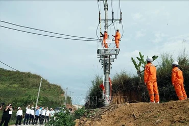 Khẳng định hướng đi 'Lấy người dân làm trung tâm, động lực để phát triển'