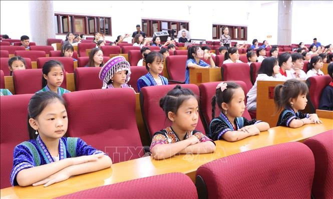 Hội nghị tiếp xúc, đối thoại giữa Đại biểu Quốc hội, Đại biểu HĐND tỉnh với trẻ em năm 2025. laichau-doithoai2.jpg