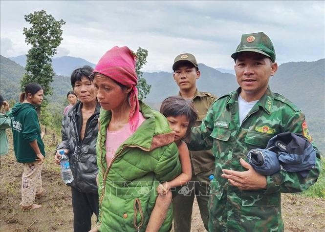 Cháu Phùng Xạ Xô (nữ, sinh năm 2018, dân tộc La Hủ, trú tại bản Ứ Ma, xã Pa Ủ, huyện Mường Tè) đi lạc trong rừng 3 ngày đã được tìm thấy. Ảnh: TTXVN phát lai-chau2.jpg