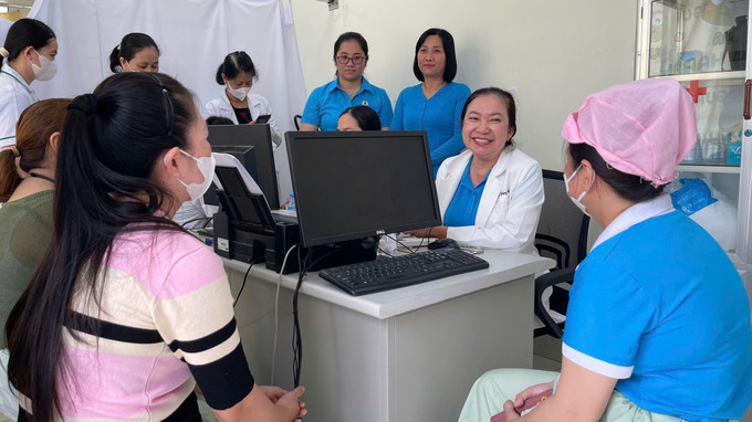 Tư vấn, khám phụ khoa miễn phí cho công đoàn viên người lao động nữ tại Khu công nghiệp An Nghiệp (Sóc Trăng). soc-trang2.jpg