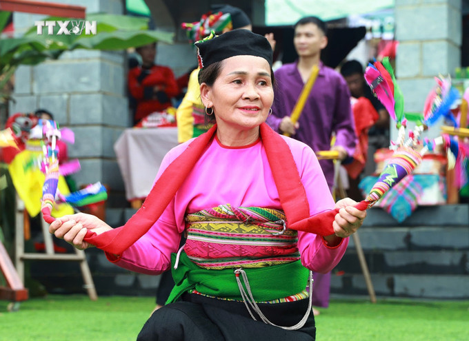 Đồng bào dân tộc Mường (Thanh Hóa) tái hiện lễ hội Pồôn Pôông vna-potal-ruc-ro-sac-mau-van-hoa-dan-toc-trong-chuoi-su-kien-vui-tet-doc-lap-8247101.jpg
