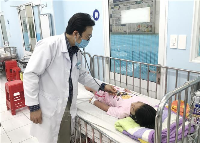 Người mắc sốt xuất huyết cần đến cơ sở y tế để điều trị