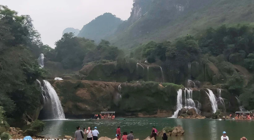 Khuyến cáo du khách lựa chọn thời gian phù hợp khi tham quan thắng cảnh thác Bản Giốc