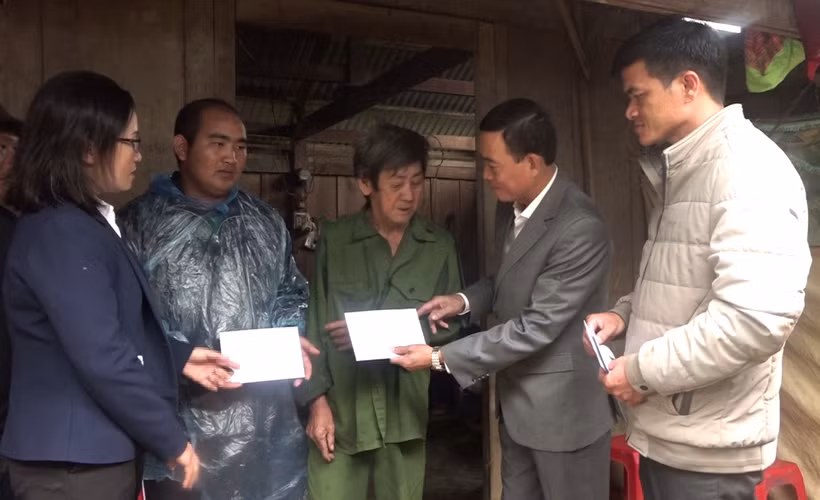 Đắk Lắk: Thăm hỏi, động viên gia đình nạn nhân tử vong do bị cây đè
