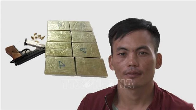 Bắt đối tượng Sùng Sái Lử vận chuyển trái phép 8 bánh heroin