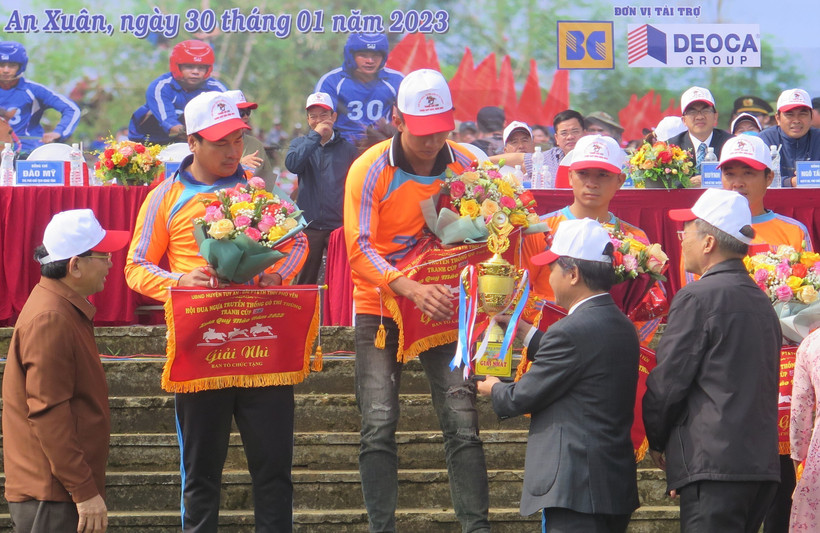 Sôi nổi Hội đua ngựa truyền thống Gò Thì Thùng ở Phú Yên
