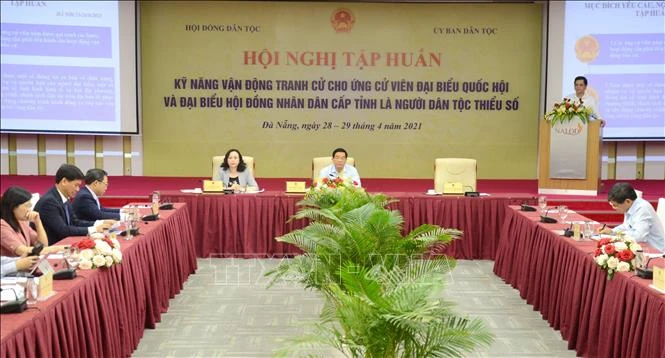 Tập huấn kỹ năng tranh cử cho ứng cử viên dân tộc thiểu số