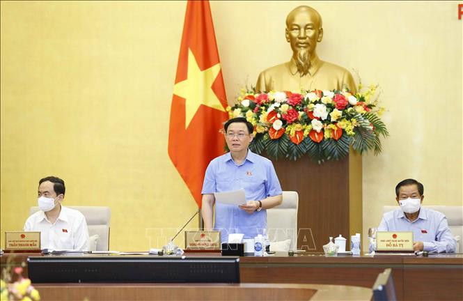 Bế mạc Phiên họp thứ 56 của Ủy ban Thường vụ Quốc hội: Tỷ lệ cử tri đi bầu đạt 99,57%, cuộc bầu cử thành công tốt đẹp