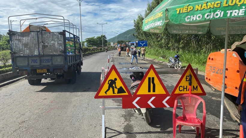 Quốc lộ 1 đoạn qua tỉnh Phú Yên hư hỏng nặng, tiềm ẩn nguy cơ tai nạn giao thông