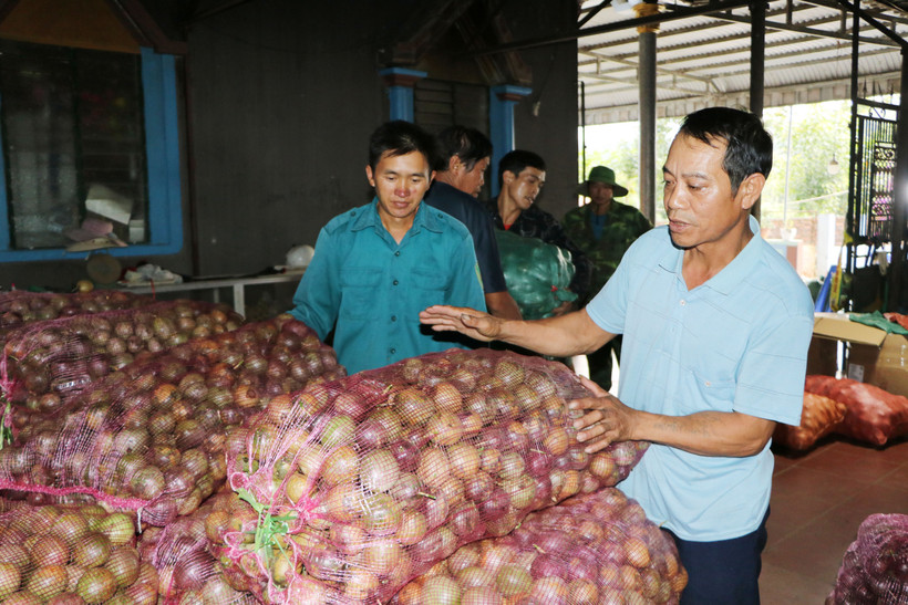 Nông dân Vũ Viết Khoa - làm kinh tế giỏi, tạo việc làm cho lao động địa phương