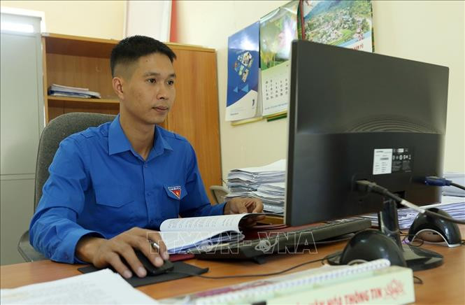Anh Nguyễn Văn Thúy "thắp lửa” nơi miền biên cương Nậm Pồ