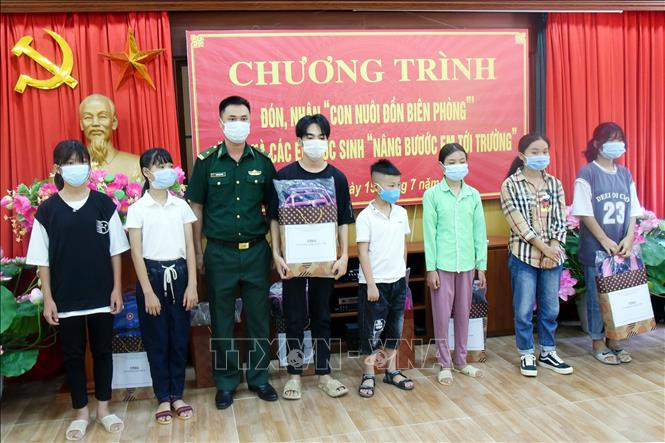 Lạng Sơn tiếp tục triển khai chương trình “Nâng bước em tới trường”