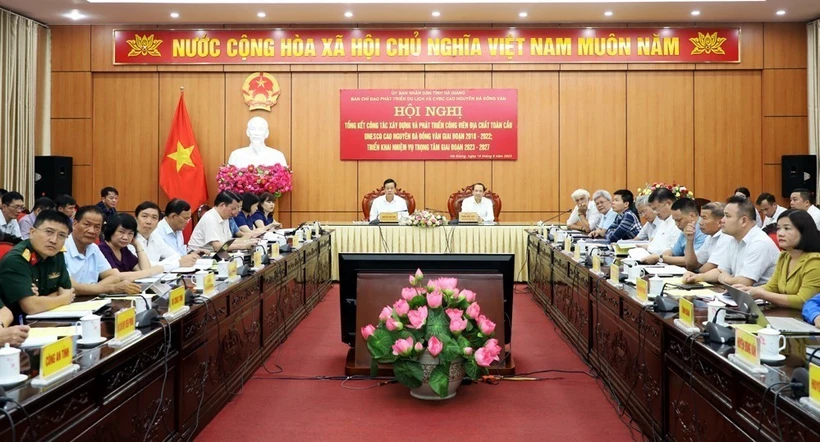 Phấn đấu giữ vững danh hiệu Công viên địa chất toàn cầu UNESCO Cao nguyên đá Đồng Văn