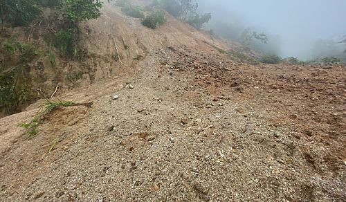 Mưa lớn gây sạt lở nhiều tuyến đường ở Lai Châu