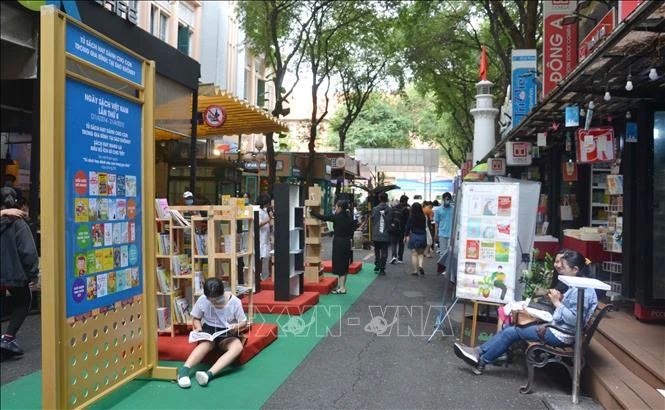 Tổ chức Ngày Sách và Văn hóa đọc Việt Nam