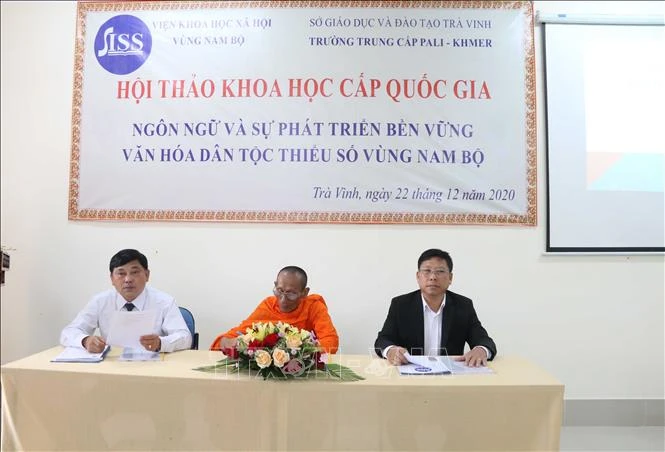 Đoàn chủ tịch chủ trì hội thảo. Ảnh: Thanh Hòa- TTXVN