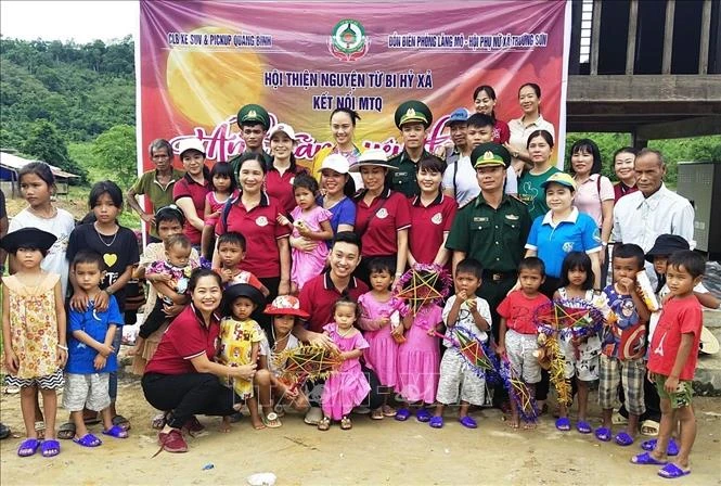 Trung thu yêu thương giữa đại ngàn Trường Sơn