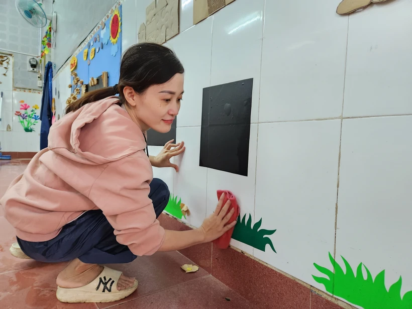 Thừa Thiên – Huế : Tổng vệ sinh trường lớp đón học sinh trở lại sau mưa ngập