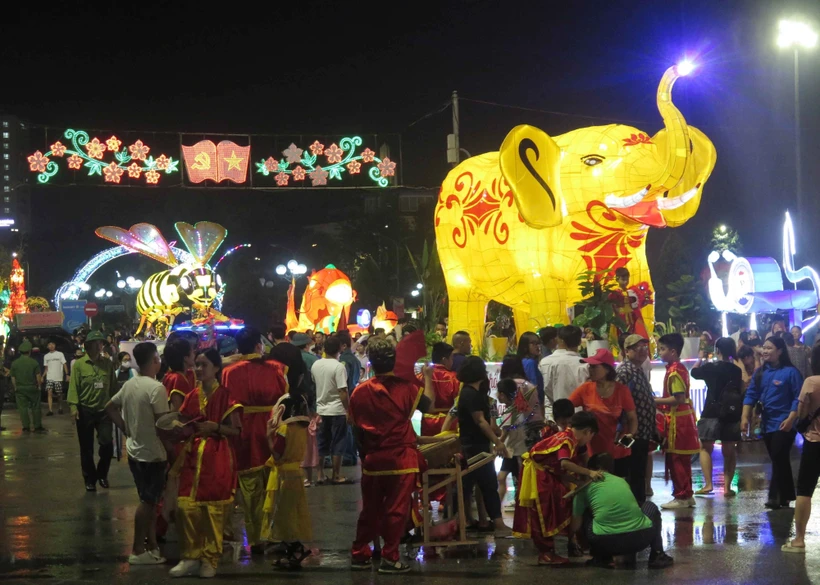 Hấp dẫn Đêm hội Trung Thu xứ Trà