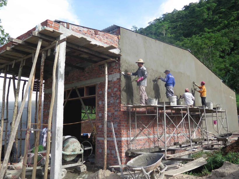 Quan tâm tái định cư cho đồng bào vùng sạt lở huyện Bắc Trà My