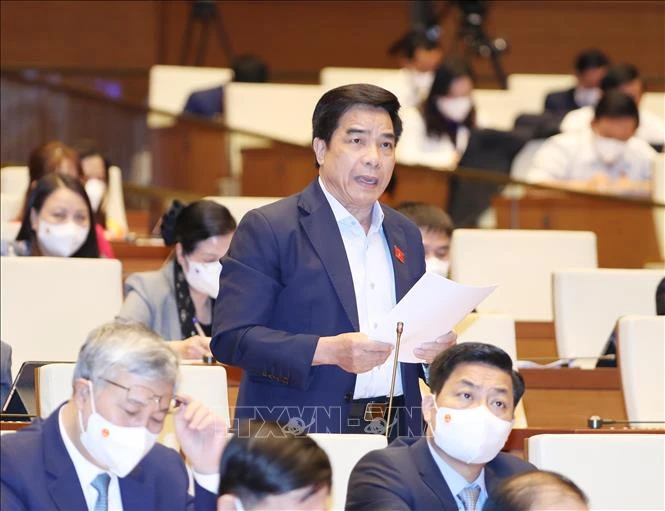 Kỳ họp thứ 2, Quốc hội khóa XV: Chuyển giao công nghệ, đầu tư nghiên cứu, sản xuất vaccine trong nước để chủ động nguồn cung