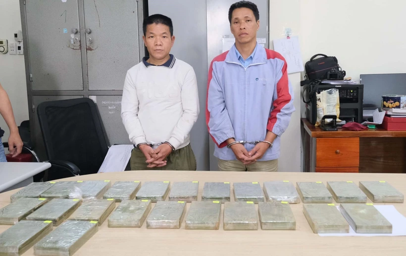 Cao Bằng: Bắt 6 đối tượng, thu giữ 24 bánh heroin