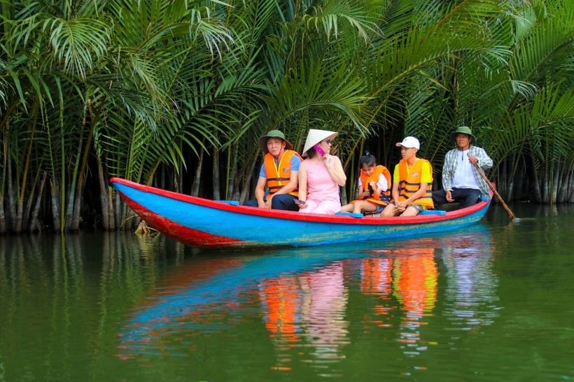 Quảng Ngãi: Hỗ trợ nông dân làm du lịch cộng đồng